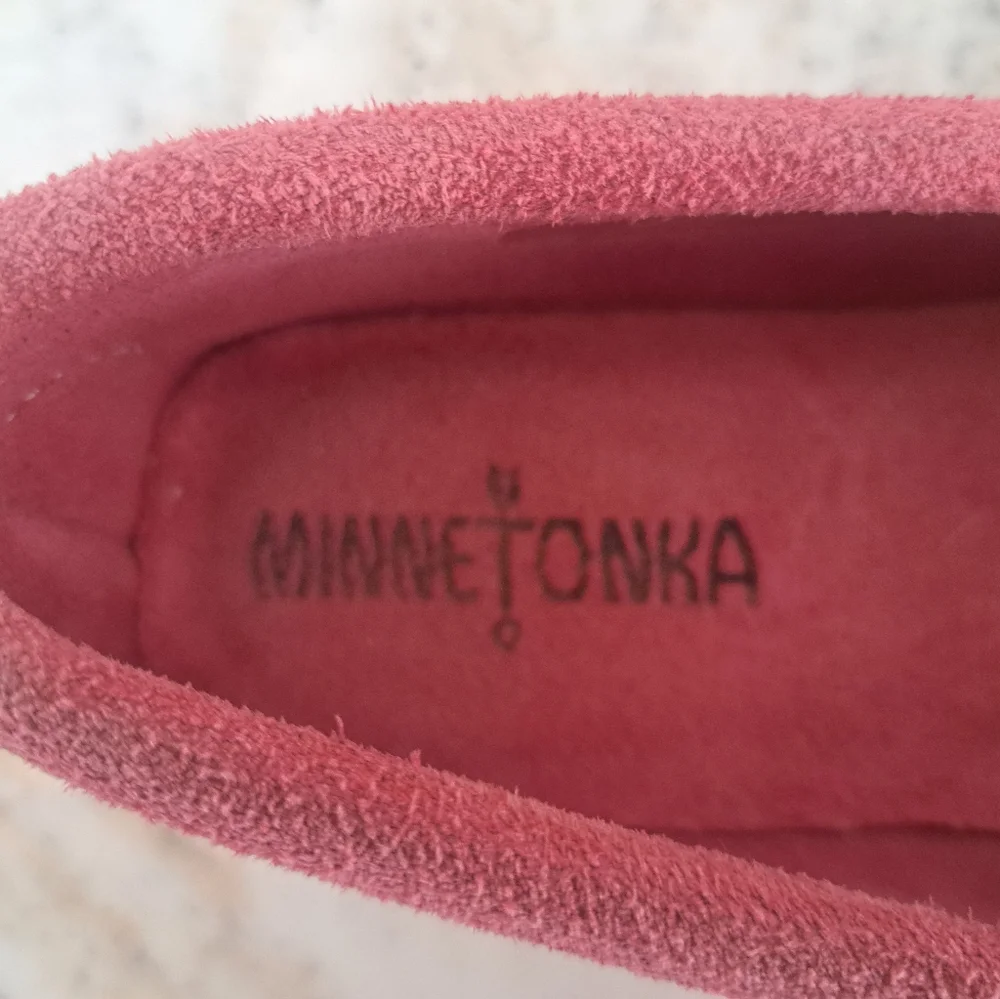 Moccasins Minnetonka Pink Size 4 girls